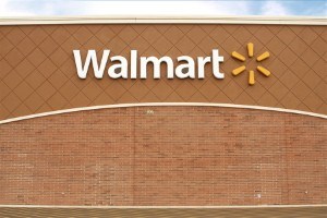 Walmart begins expansion of check cashing services