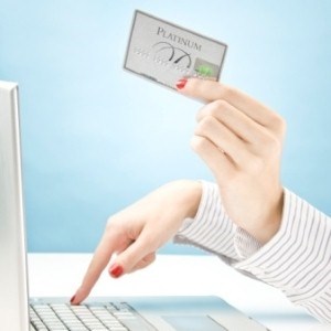 2011 holiday shopping season breaks online sales record